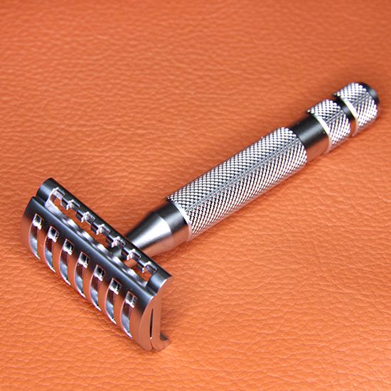 Т-образная бритва (станок) YAQI, матовый хром