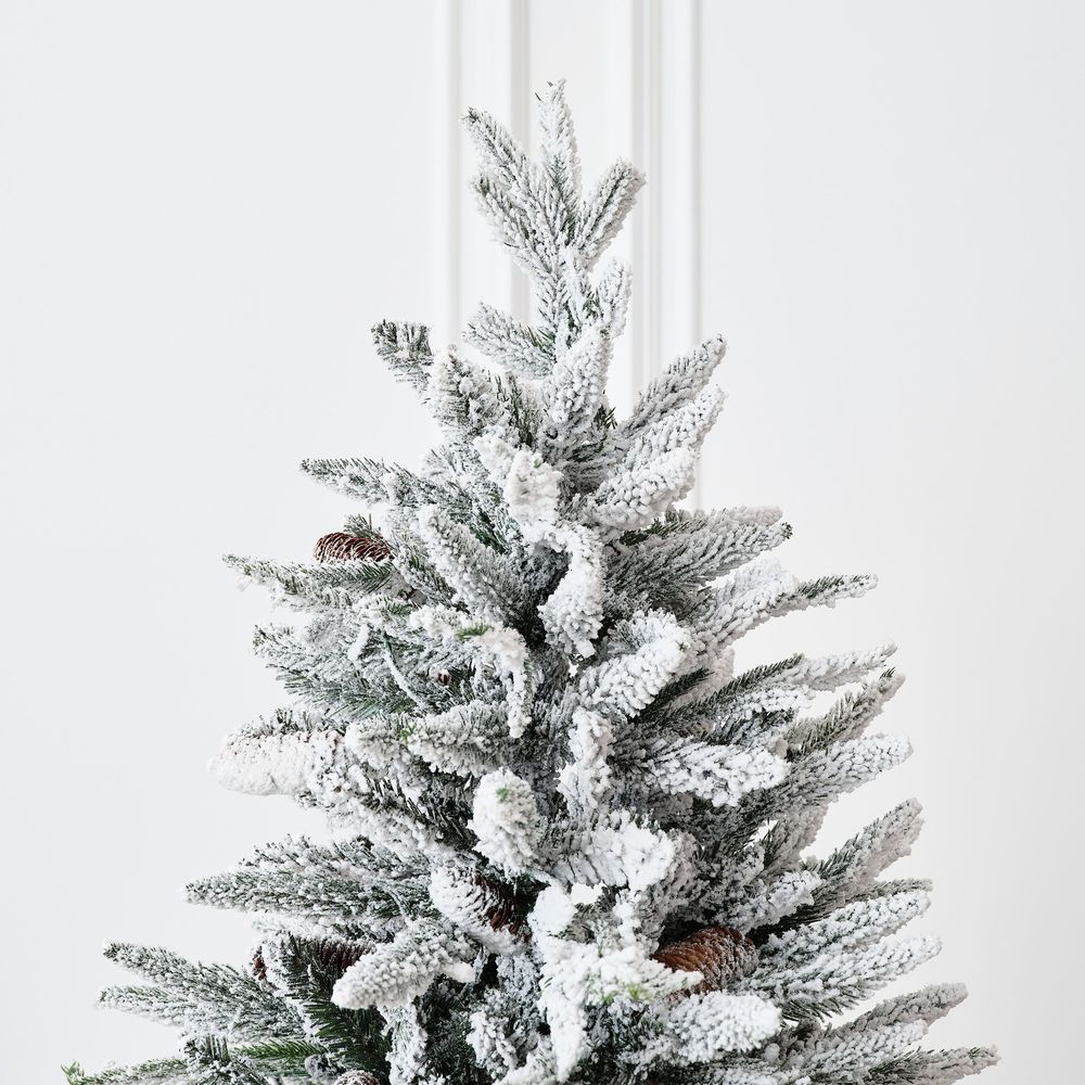 Заснеженная елка с шишками «ile Grande» (Литая+пвх) от 1,8 м до 2,7 м