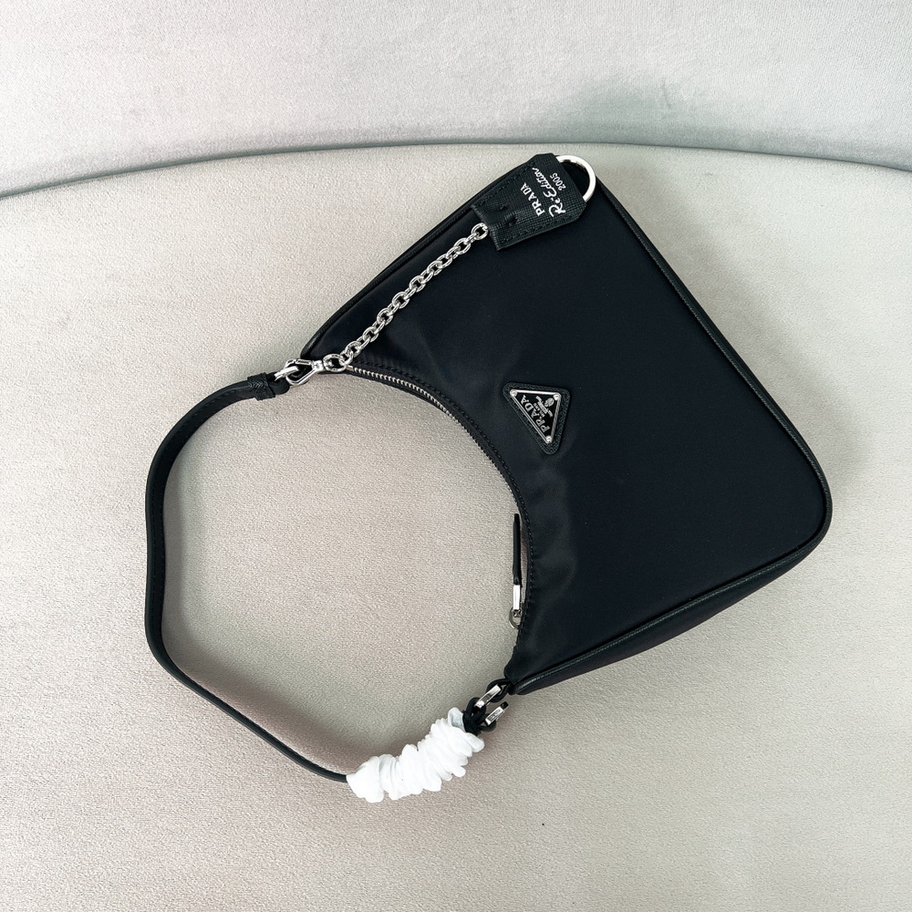 Prada Re-Edition 2005 Re-Nylon