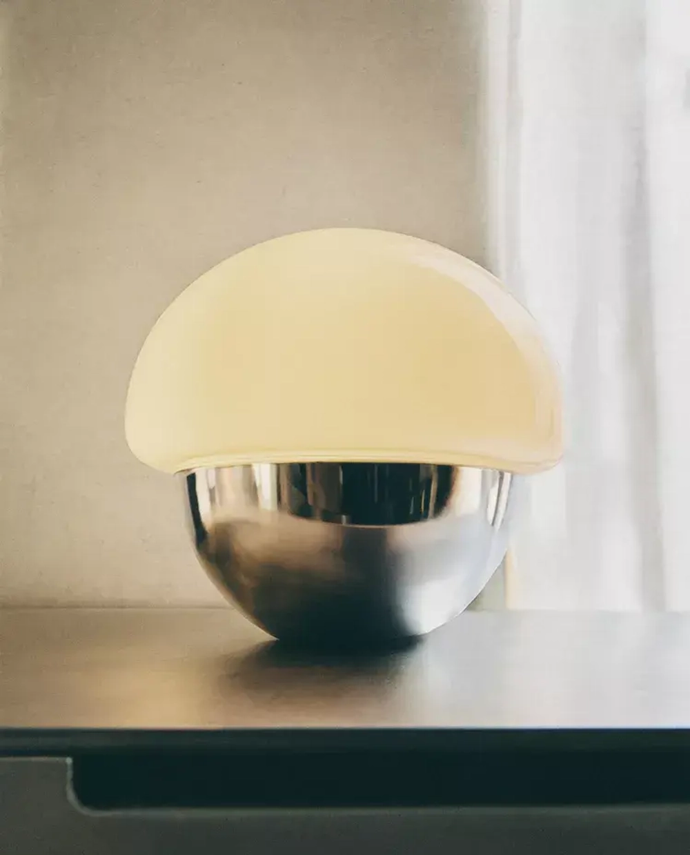 ZARA HOME ОВАЛЬНАЯ НАСТОЛЬНАЯ ЛАМПА, СЕРЕБРО