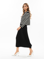 Женский трикотажный жакет в полоску на пуговицах