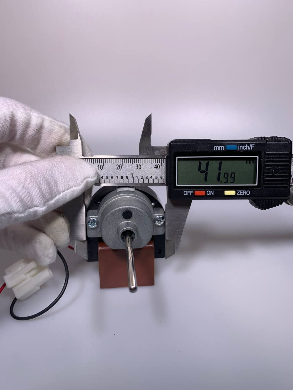 Мотор вентилятора для холодильника DAEWOO, BOSCH 601067, D4612AAA21