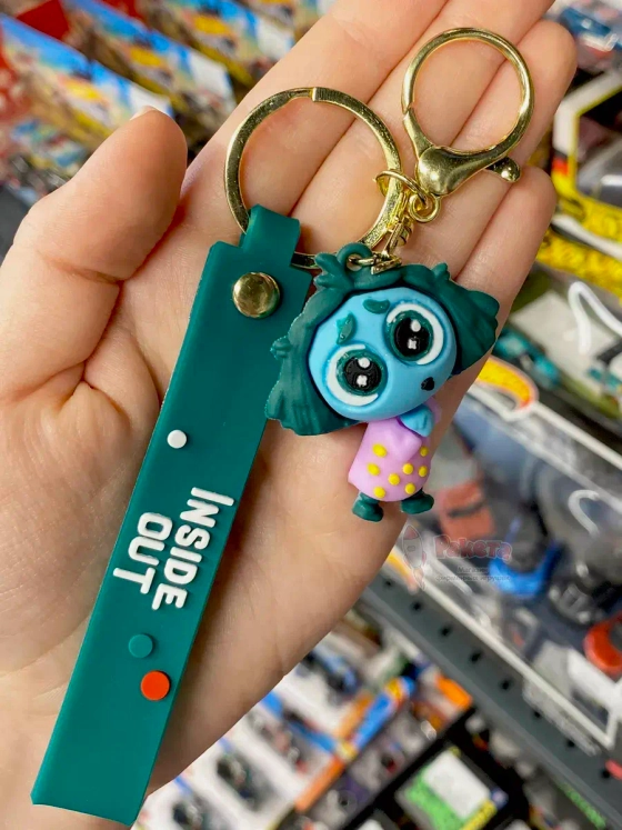 Игрушка фигурка брелок по мультику Головоломка 2 Зависть