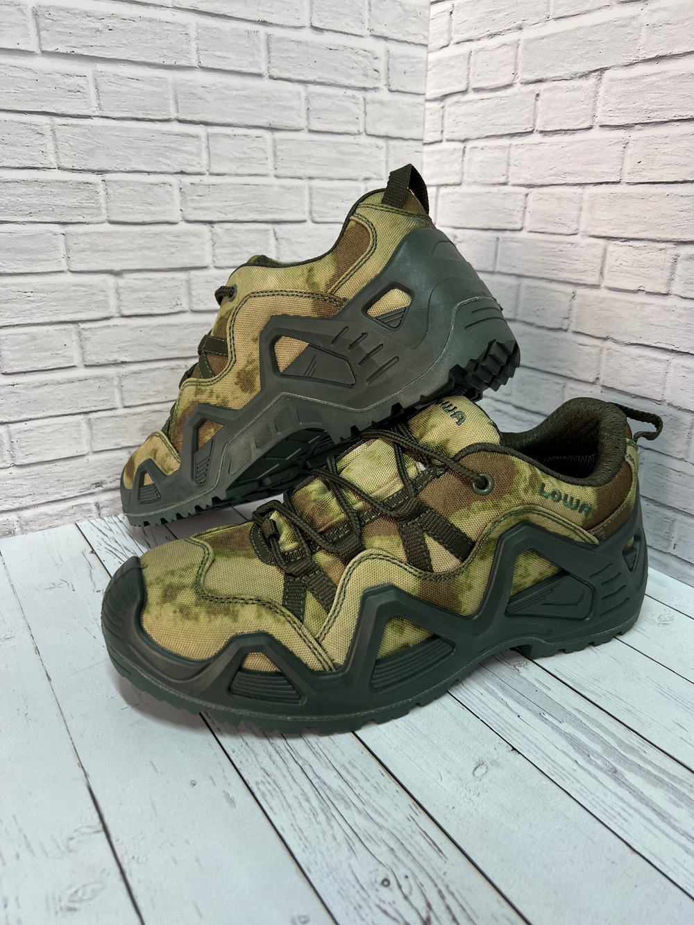 Треккинговые кроссовки Lowa / мох светлый