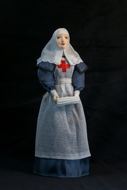 Кукла коллекционная Сестра милосердия