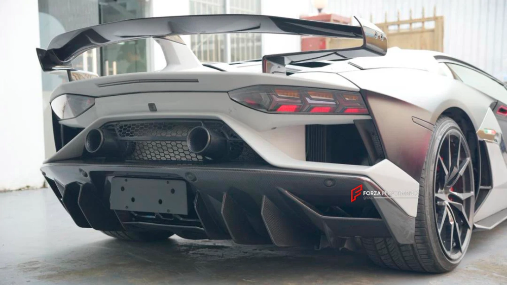 Карбоновый обвес переделка в LP770 SVJ для LAMBORGHINI AVENTADOR LP700 / LP720 / LP750 Ламборгини