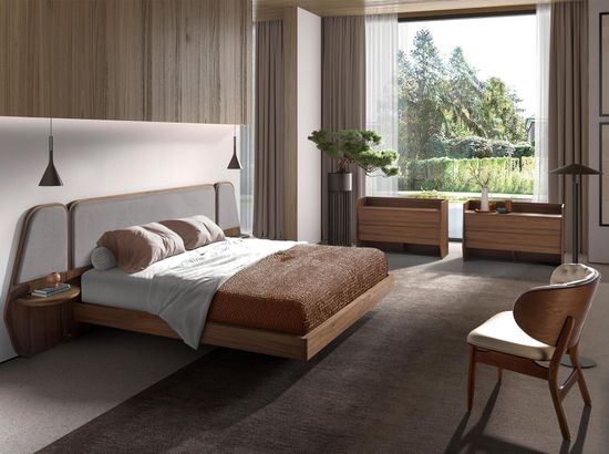 Кресло 5141 из ореха и экокожи песочного цвета Испания