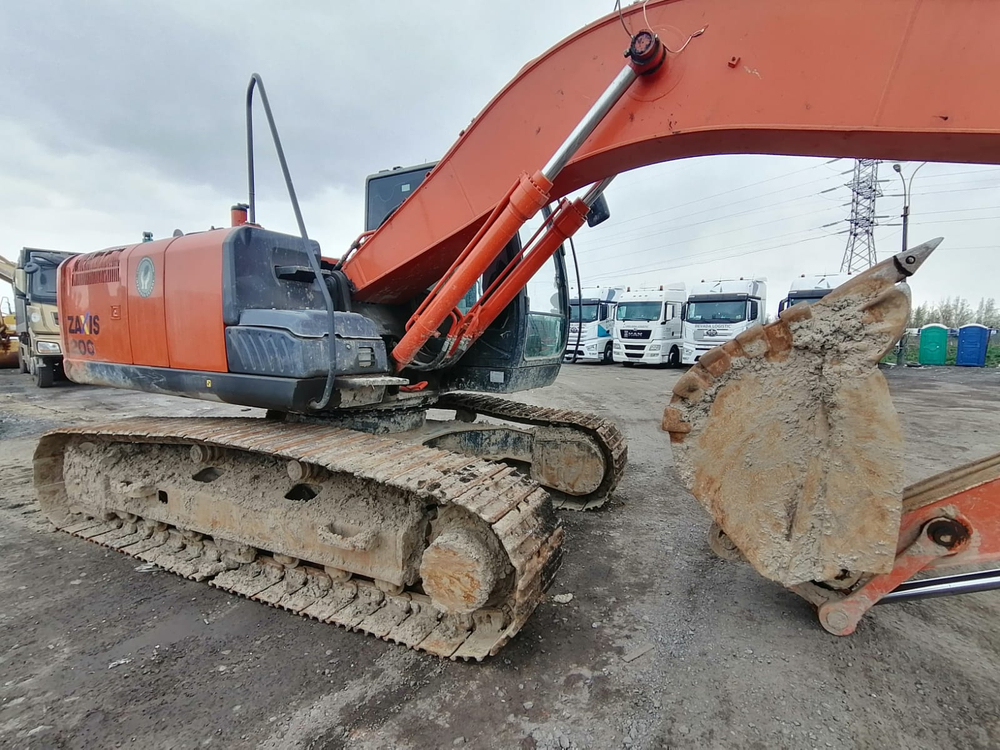 HITACHI ZX200 Экскаватор ZX200-5G (Дизельный, 6,4 л, 170 л.с., АТ)