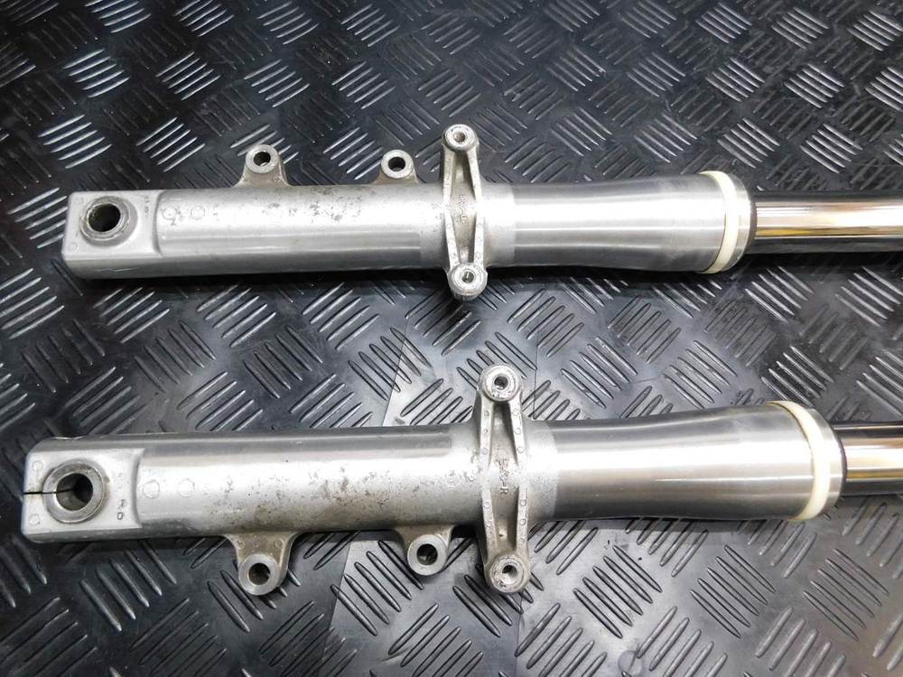 Перья вилки Yamaha Drag Star XVS1100 Classic VP13J 050830