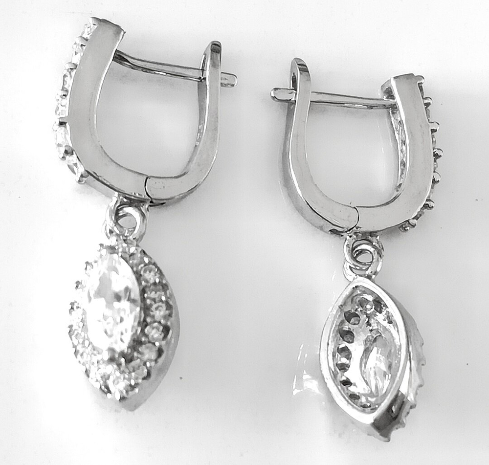 Ювелирные серьги из серебра от бренда "Эстерелла"