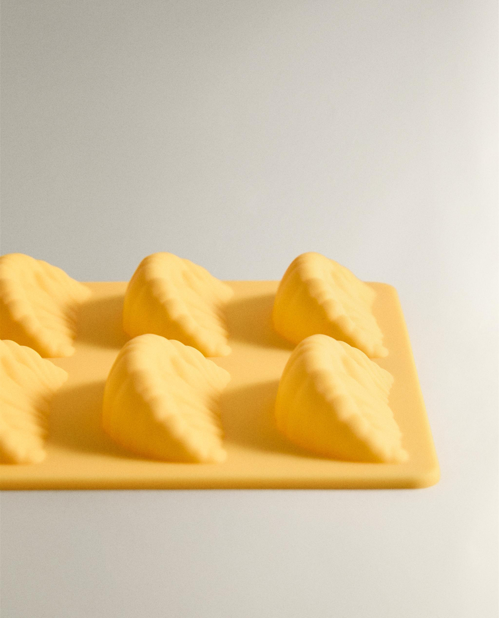 Zara Home Форма для льда силиконовая на 10 кубиков, фигурные ячейки