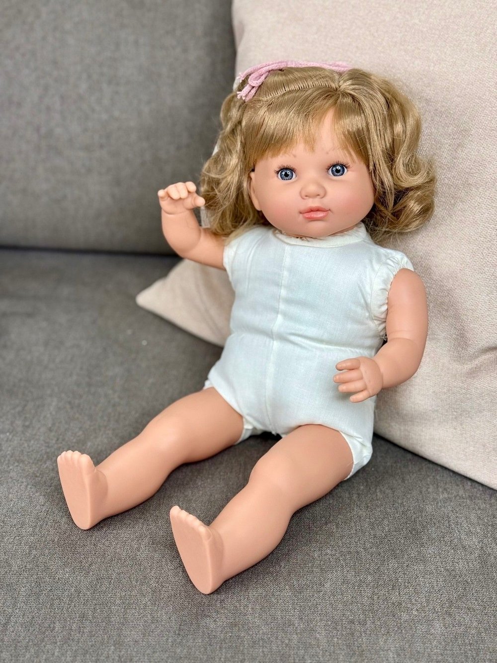 Кукла Berbesa мягконабивная 42см Sandra (4427S)