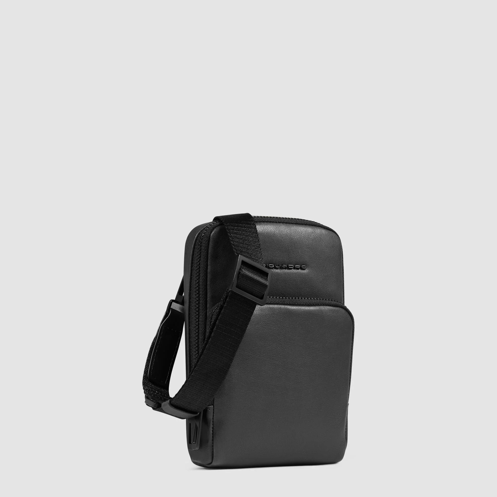 Чехол-сумка для смартфона Harper AC6851APR/Nero