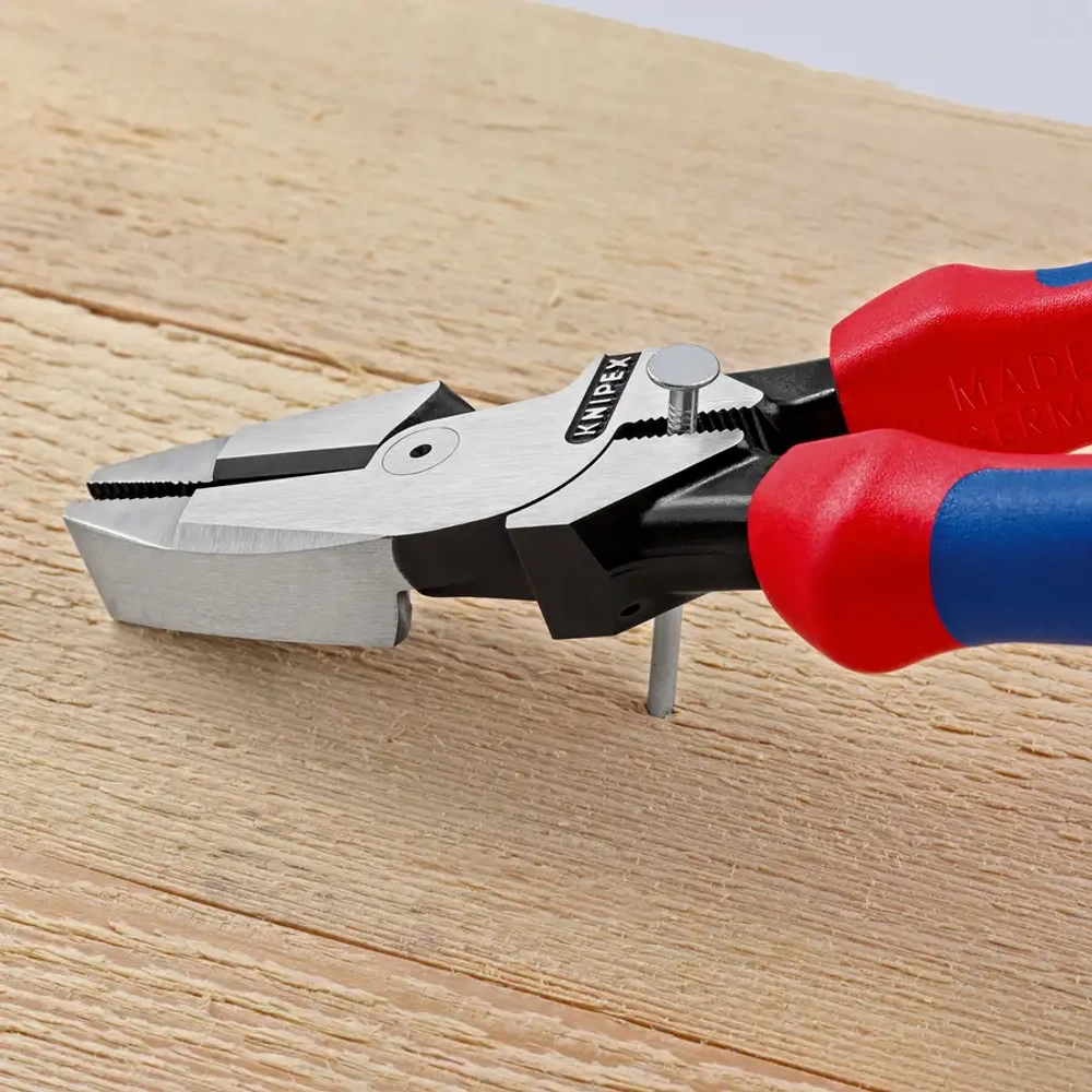 Плоскогубцы электромонтера черненые 240 мм Knipex 09 01 240