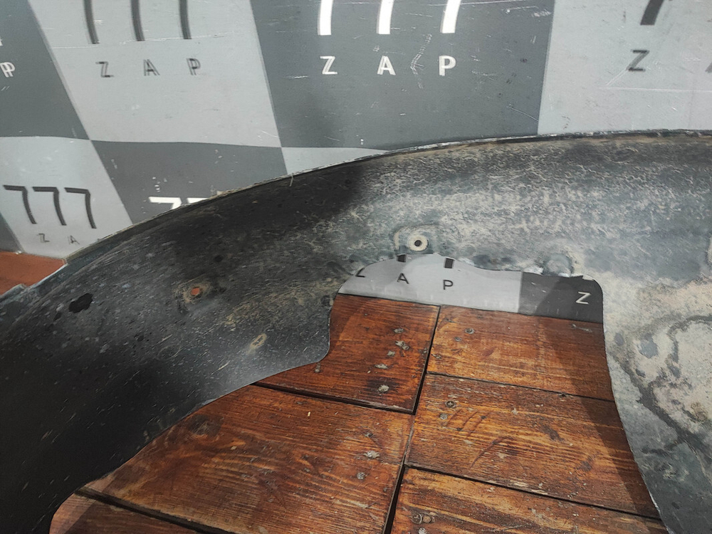 Подкрылок передний правый LADA Vesta 15-нв Б/У Оригинал 8450007042