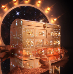 Charlotte Tilbury Charlotte's Beauty Treasure Chest