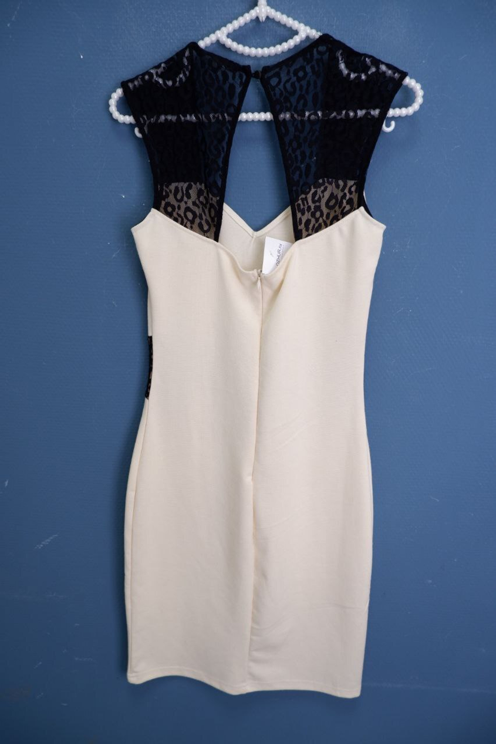 Платье Modis стильное 42 размер