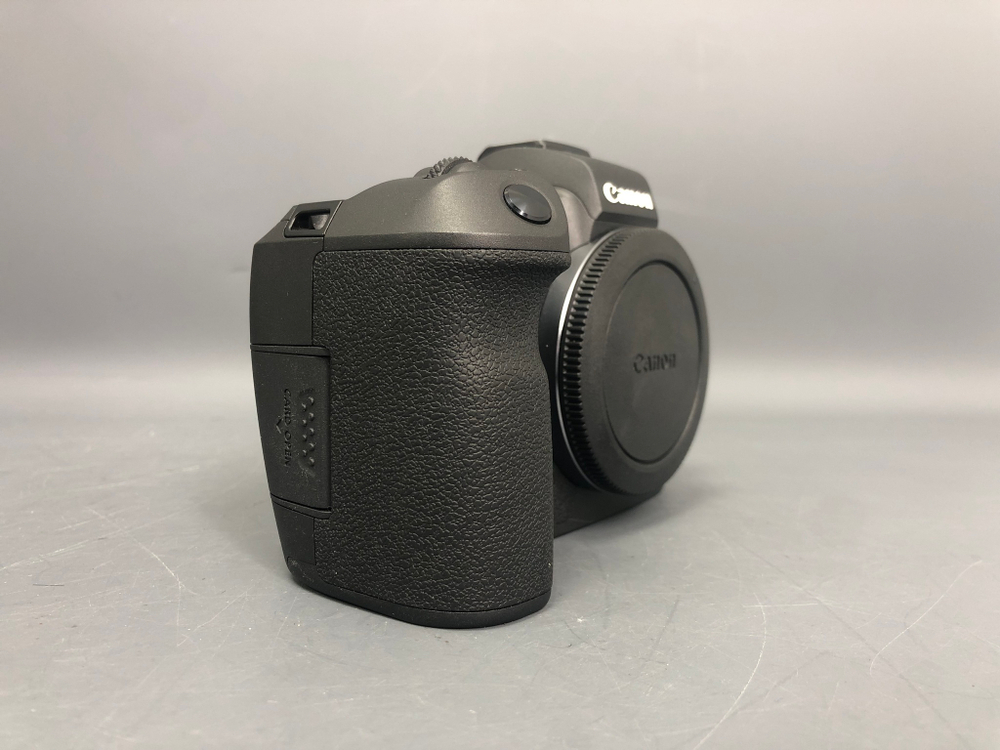 Canon EOS R (12.000 кадров)