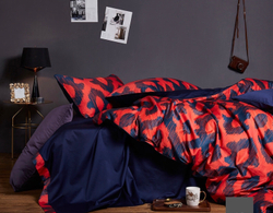 Постельное белье ЕВРО (двуспалка) Египедский Хлопок Красные узоры на синем