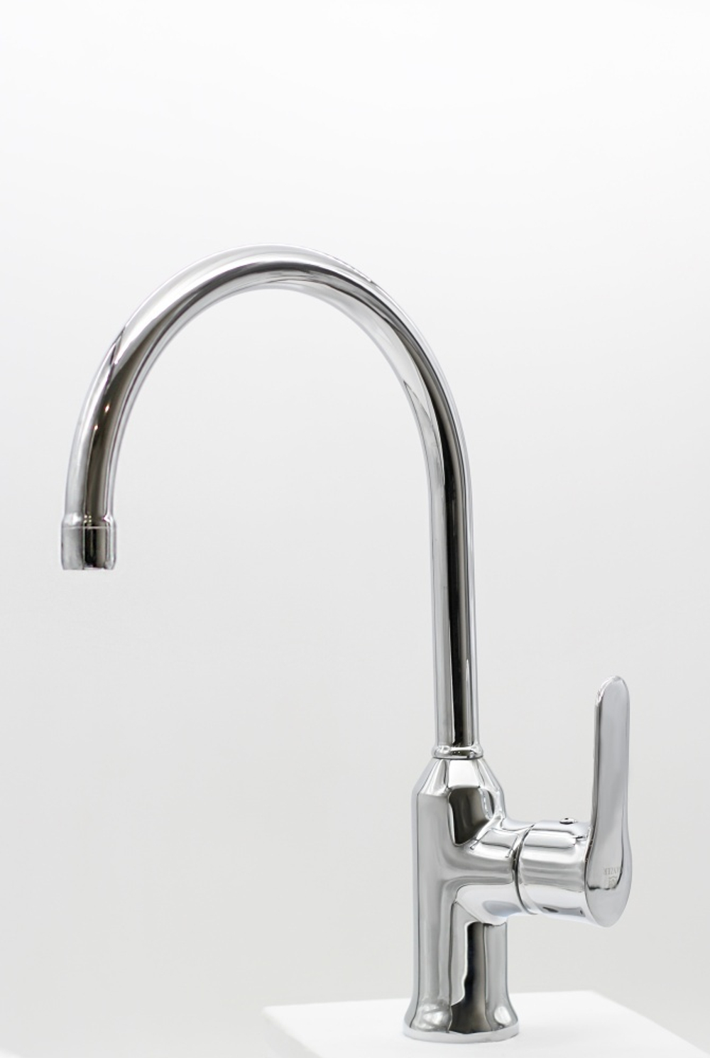 04021 Смеситель однорычажный для кухни "GANZER"  (10/1шт)