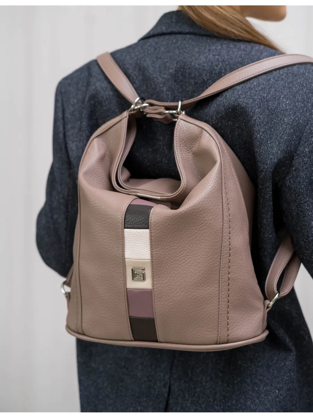 Сумка рюкзак большая через плечо трансформер