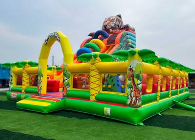 Коммерческий надувной батут «Сафари-Тигр» 10*9*8м, с двумя горками