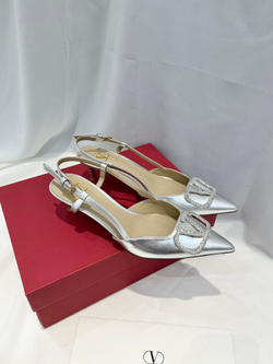 Valentino Vlogo Slingback Pump