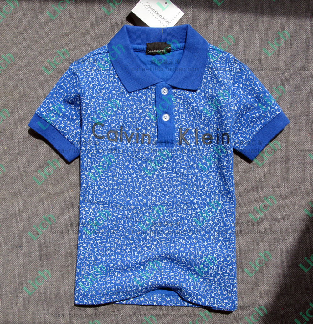 Поло с принтами букв и фирменной надписью на груди