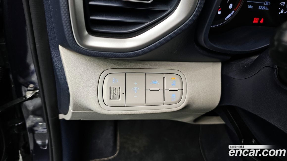 Hyundai Venue 1.6 Fluxe (12.2020)