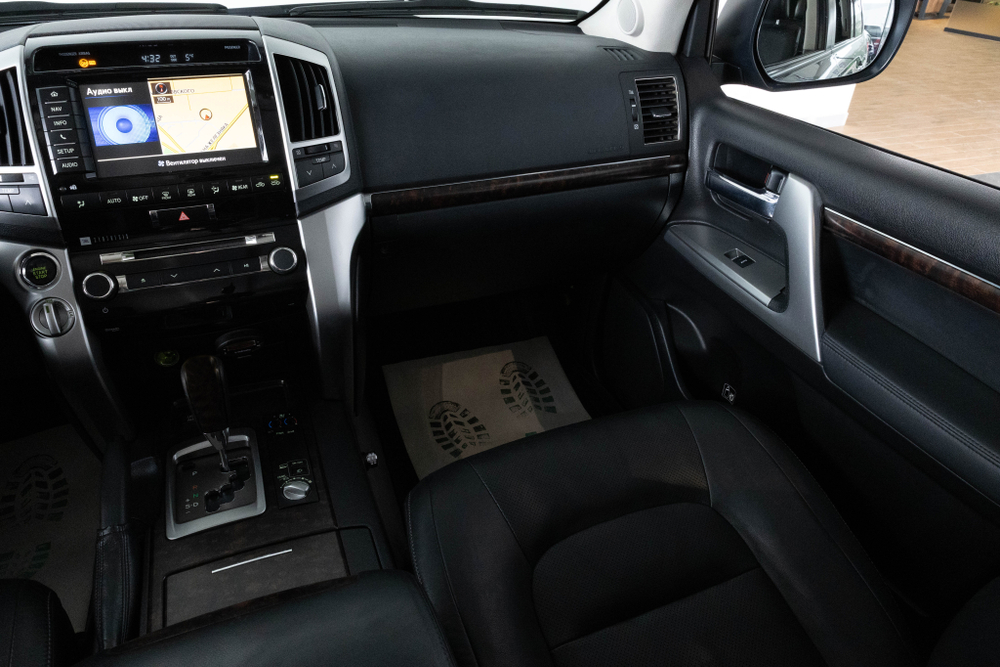 Toyota Land Cruiser, 2012 год
