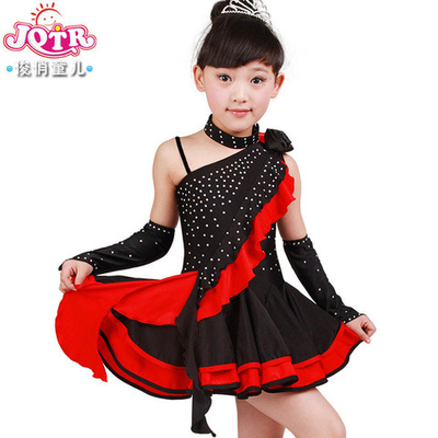 Платье для танцев со стразами и текстильным цветком