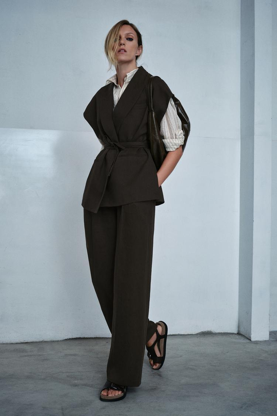 ZARA ДВУБОРТНЫЙ ЖИЛЕТ ИЗ СМЕСОВОГО ЛЬНА — ZW COLLECTION, КОРИЧНЕВЫЙ