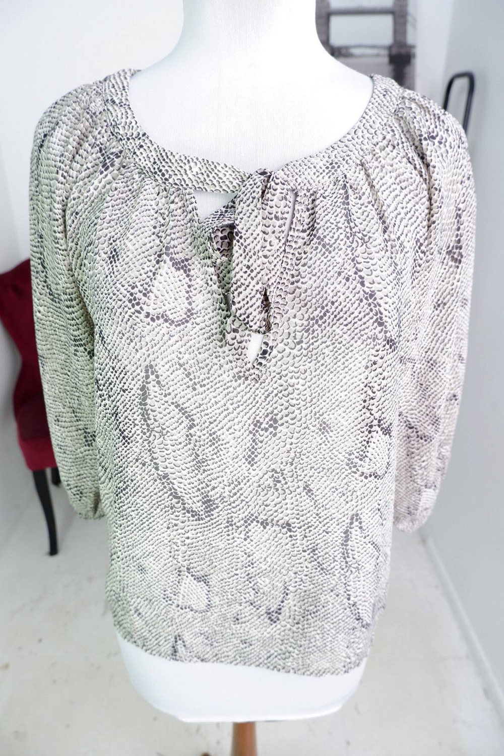 Блузка Charlise свободного кроя, маркировка 38, визуально на 44 размер