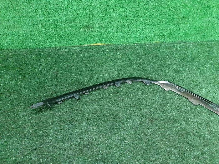 Молдинг заднего бампера левый Genesis GV80 (20-23)