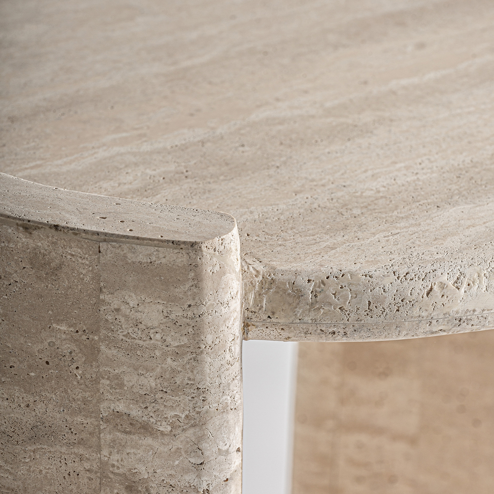 Приставной столик Thiennes из травертина