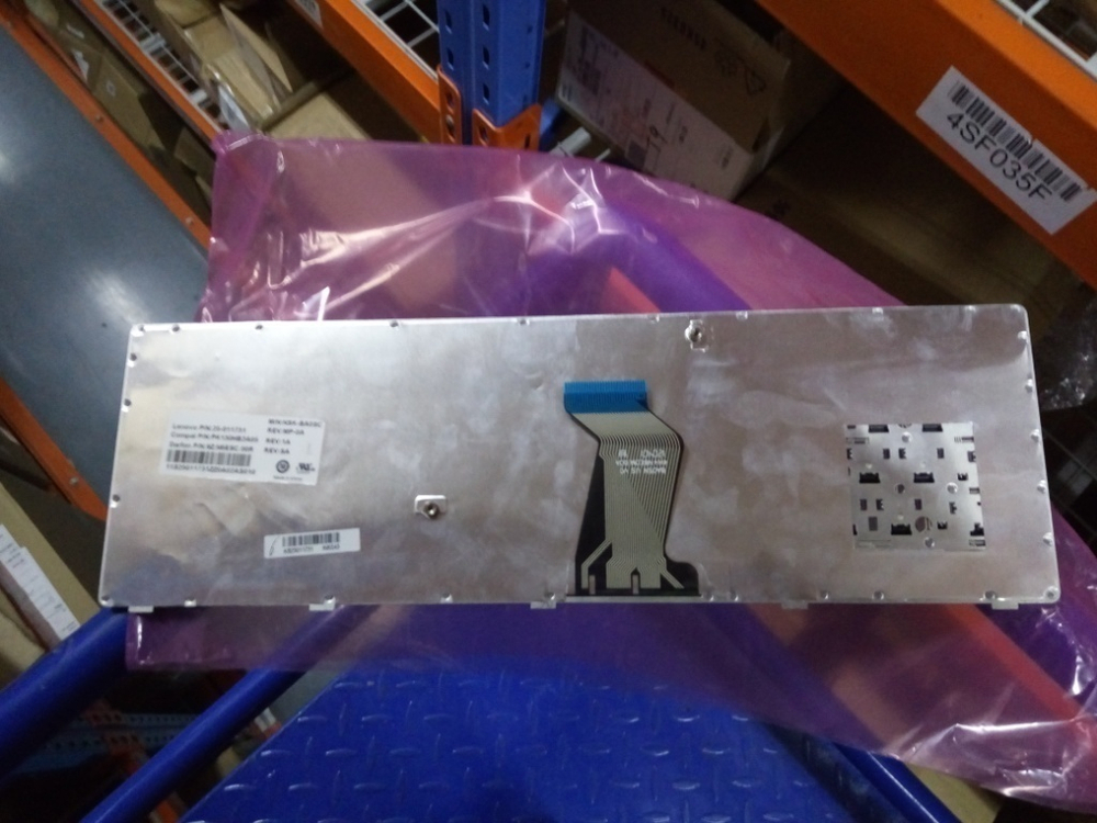 Клавиатура для ноутбука Lenovo Y570 русская, без подсветки, серебристая, MP10K53SU-686 (25011731)(25011789), оригинал