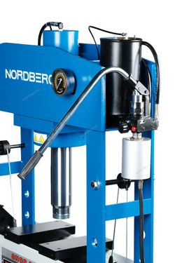 NORDBERG (N3675A) Гидравлический пресс, 75 т, пневмоуправление