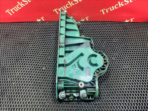 Крышка плиты двигателя