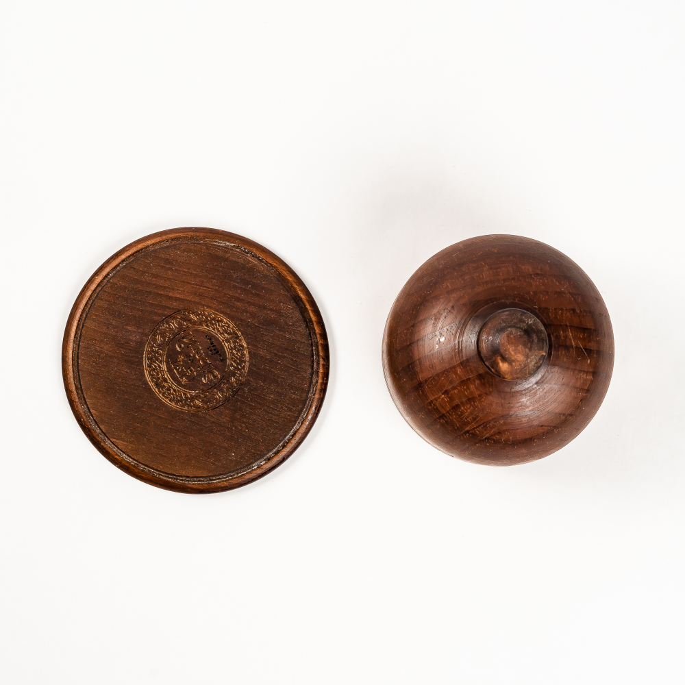 Масленка из дерева Сибирский Кедр для сливочного масла MS11