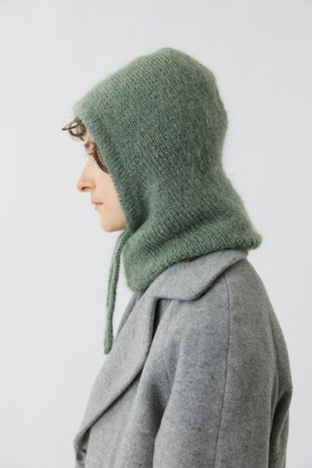 Капор цвета полыни из мохера