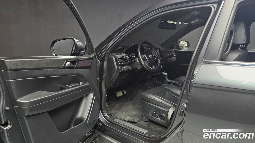 KG Mobility (Ssangyong) Rexton Sports KHAN Дизель 2.2 4WD (08.2020)