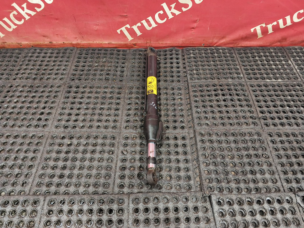 Цилиндр подъема кабины 2018г.