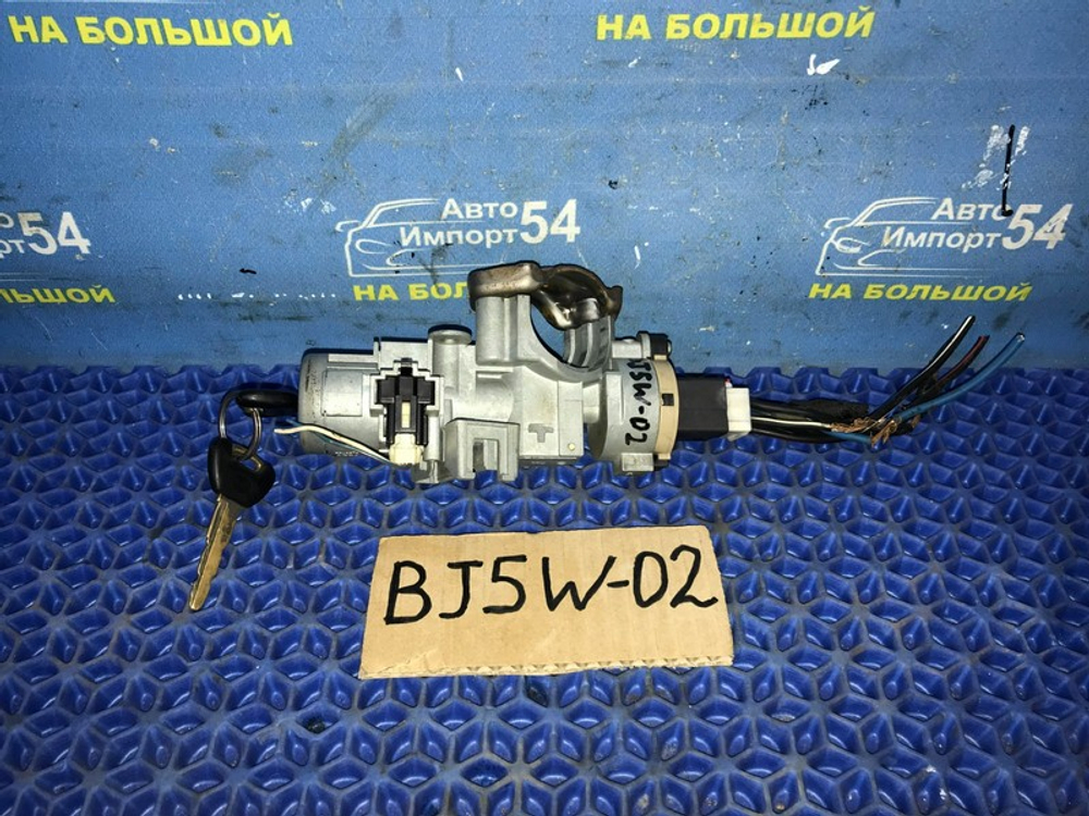 Замок зажигания MAZDA FAMILIA 2001