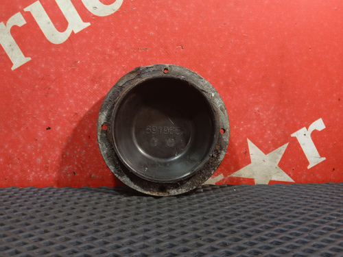 Крышка ступицы передней