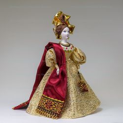 Сувенирная кукла в визитном платье с шарфом