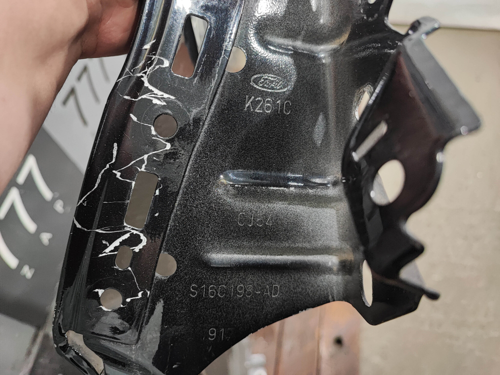 Крыло переднее правое Ford Kuga 2 (CBS) 12-19 Б/У Оригинал 2344151