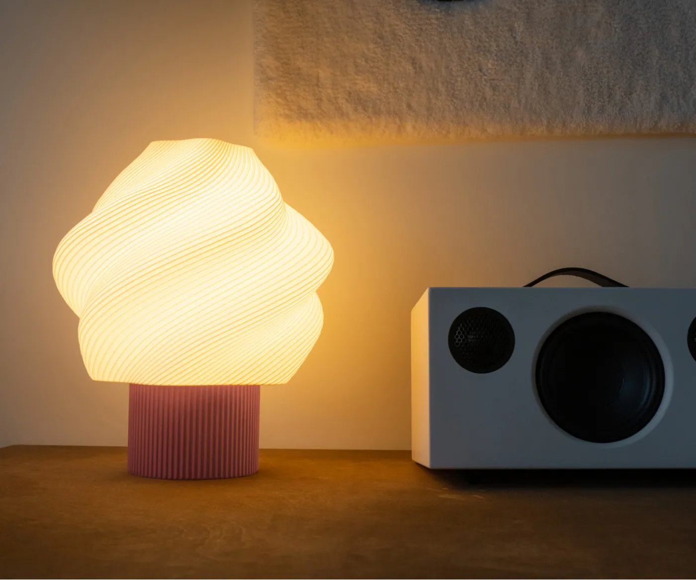 Лампа настольная Cream Pink