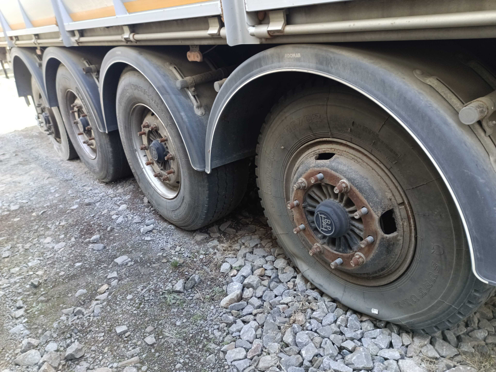 КРОПКУЗОВ 85057* Полуприцеп бортовой 85057B