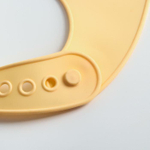 5231416 Нагрудник силиконовый, с карманом «Собачка», цвет бежевый