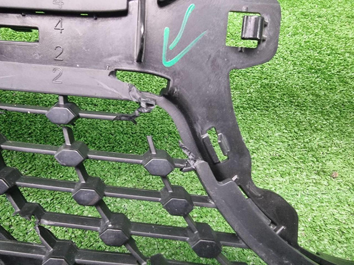 Решетка радиатора Mercedes A W177 (2018-2022)